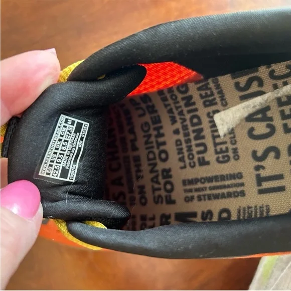 KEEN Versacore Speed Bright Gold Flame Antique Moss Hiking Trail shoes size 9.5 - Picture 8 of 15